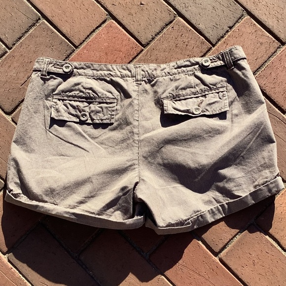Vintage Old Navy striped shorts - Picture 5 of 6